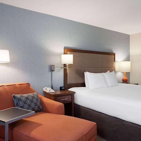 Wingate By Wyndham St Louis Airport Hotel Saint Ann Exterior photo