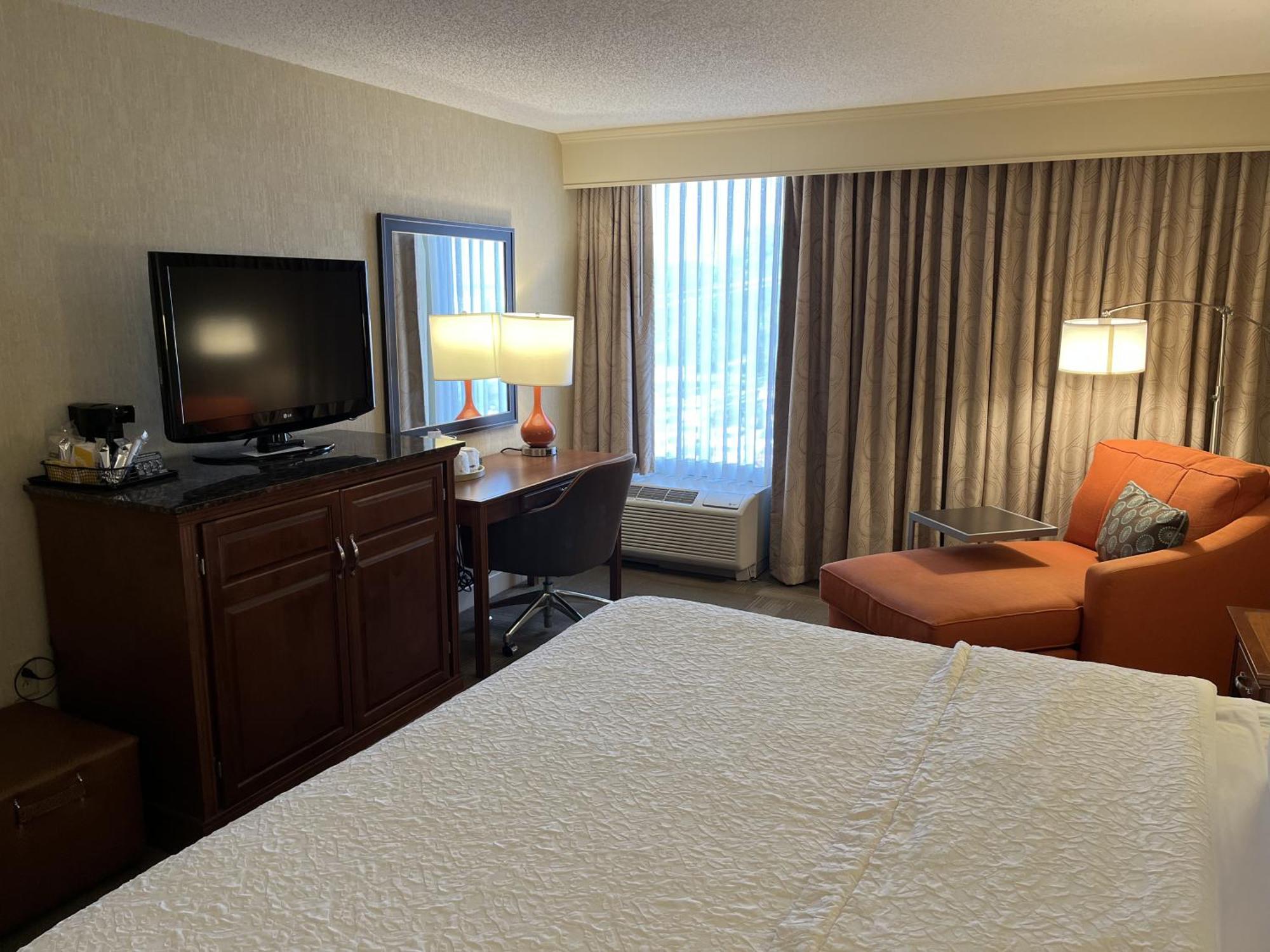 Wingate By Wyndham St Louis Airport Hotel Saint Ann Exterior photo