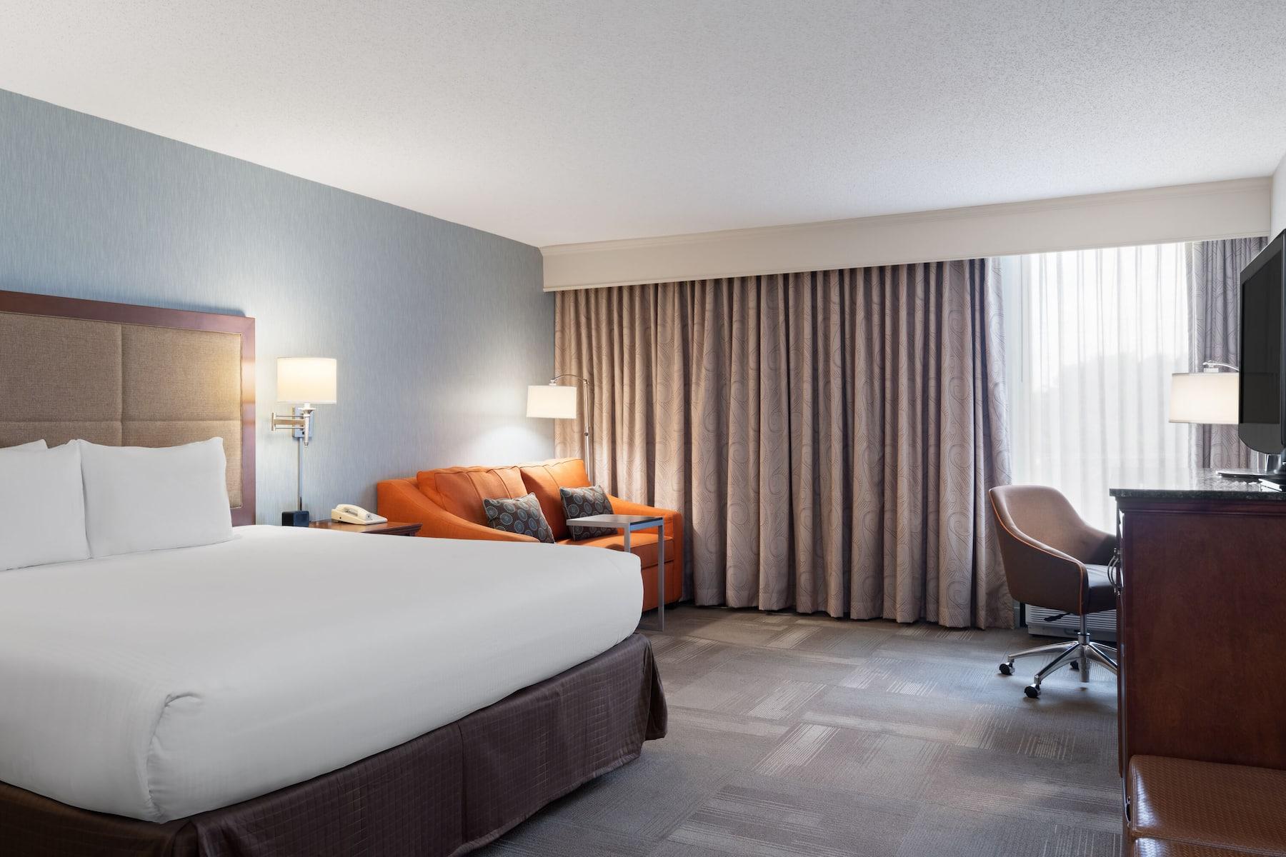 Wingate By Wyndham St Louis Airport Hotel Saint Ann Exterior photo