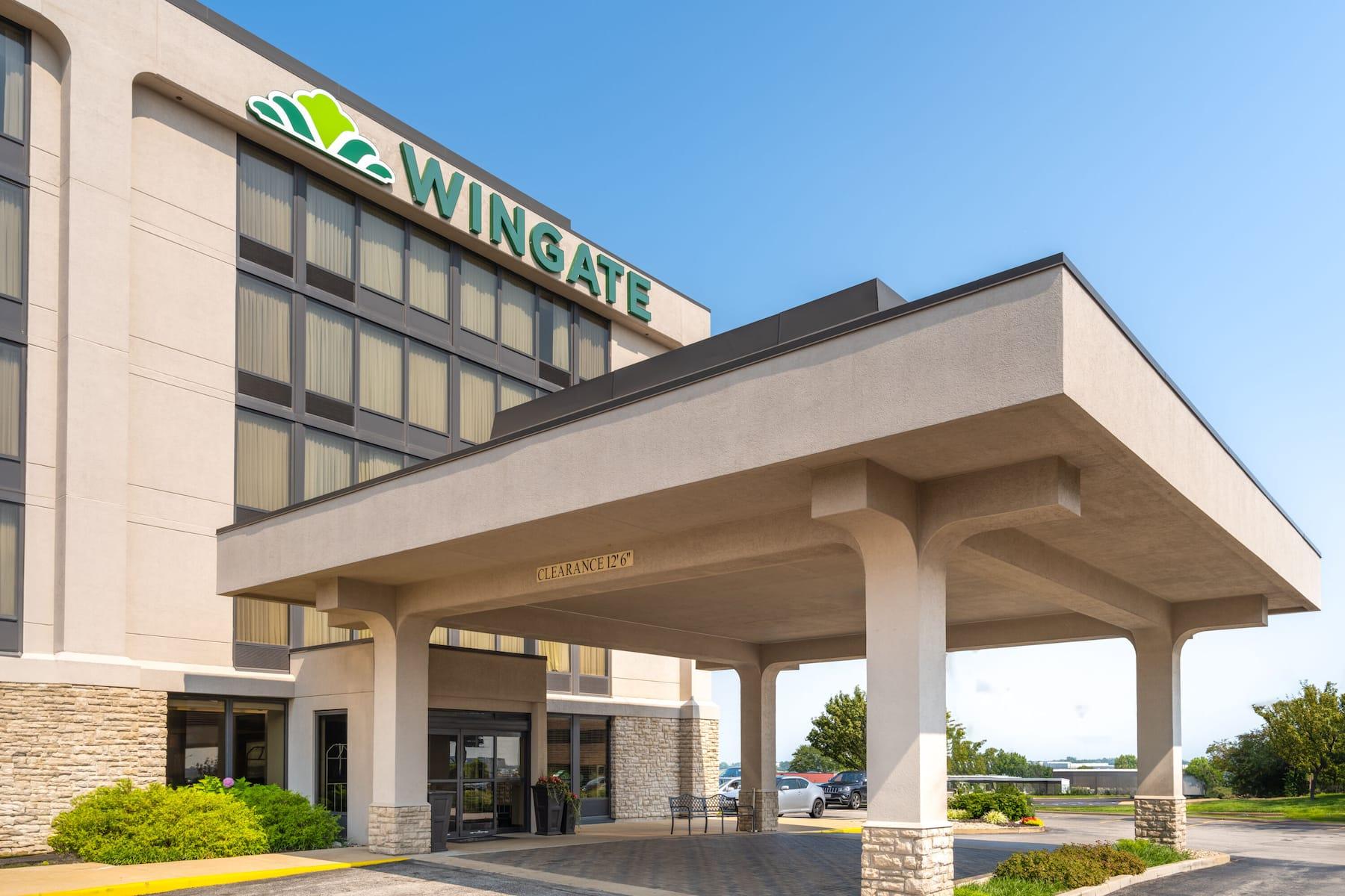 Wingate By Wyndham St Louis Airport Hotel Saint Ann Exterior photo