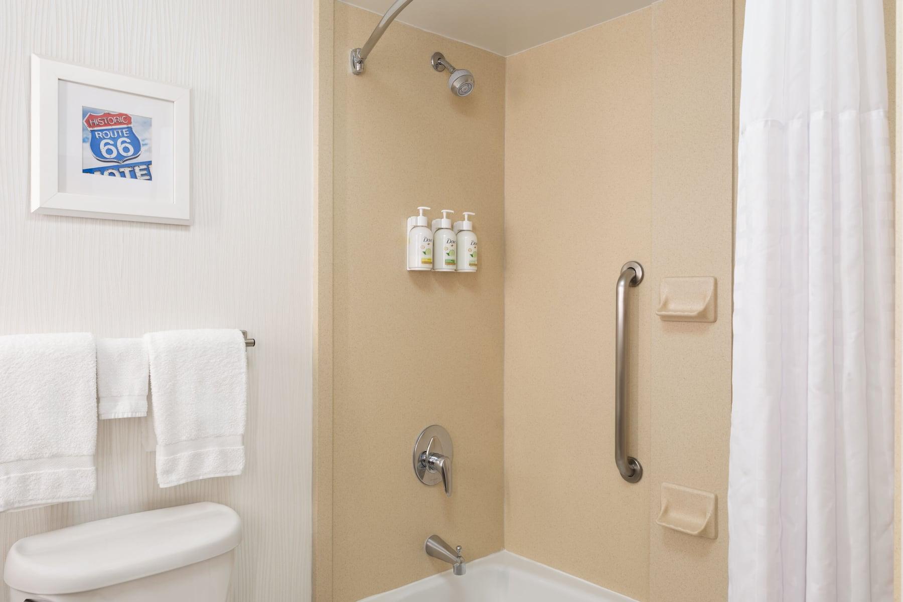Wingate By Wyndham St Louis Airport Hotel Saint Ann Exterior photo